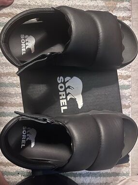 Sorel Black Padded Slide Sandals with Backstrap